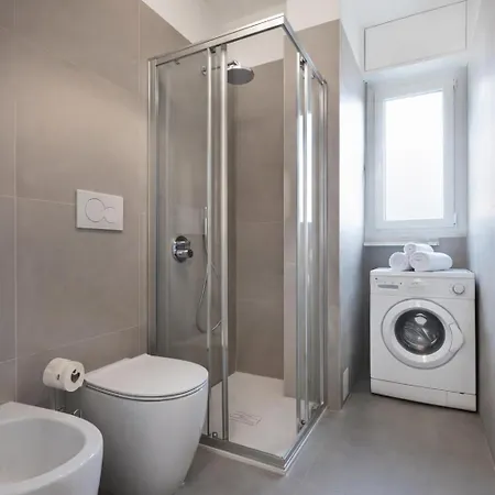 Littlesuitebande Nere